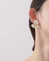 Gardenia - Vintage Charm White Flower Ear Studs