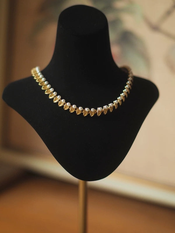 Vintage Golden Leaves Pearl Necklace