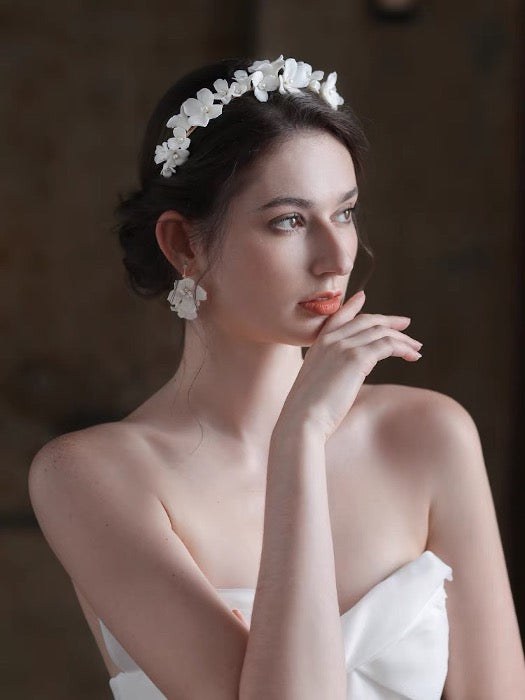 ceramic white flower bridal garland