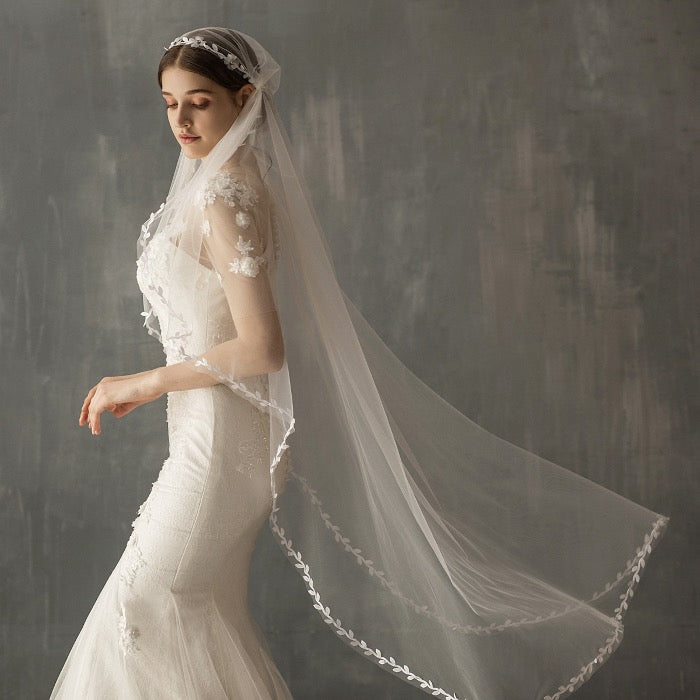 Hat Style Bridal Veil with Leaf Lace Lining