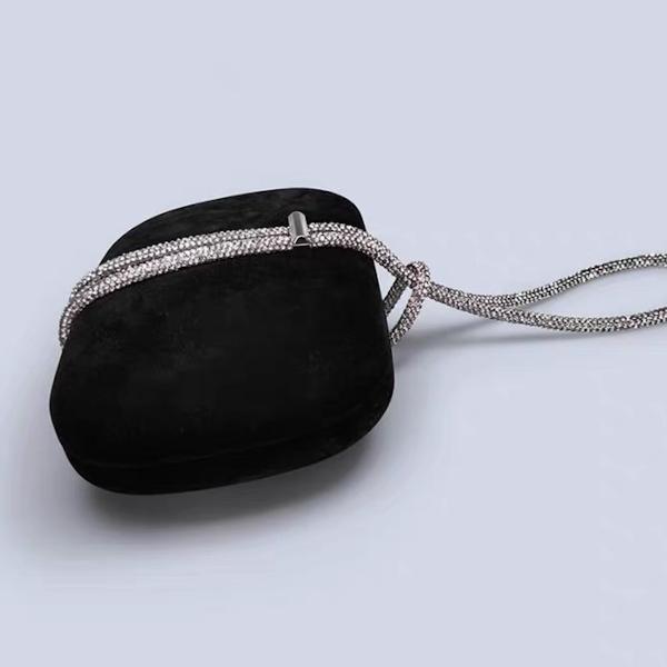 Luxe Black Velvet Party clutch-Sparkling Diamond Belt