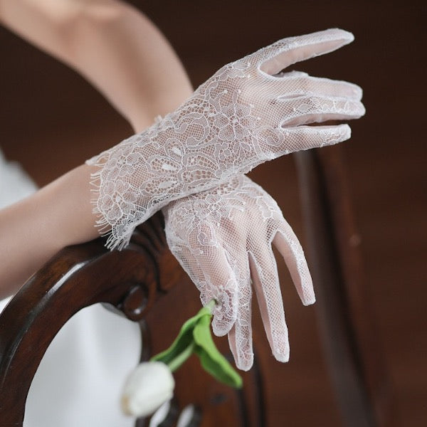 Delicate White Lace Net Bridal Gloves