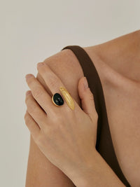 Bold Minimalist Gold Rutilated Quartz Ring