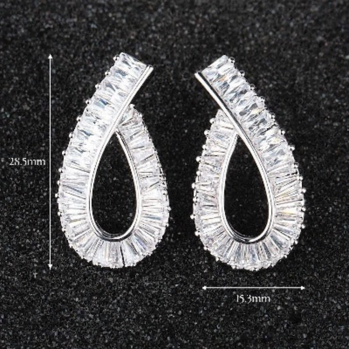 Geometric Design Diamond-Look Ear Studs