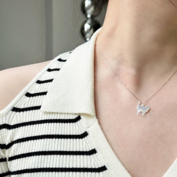 Cute Cat Necklace - Mother of Pearl-Silver Chain