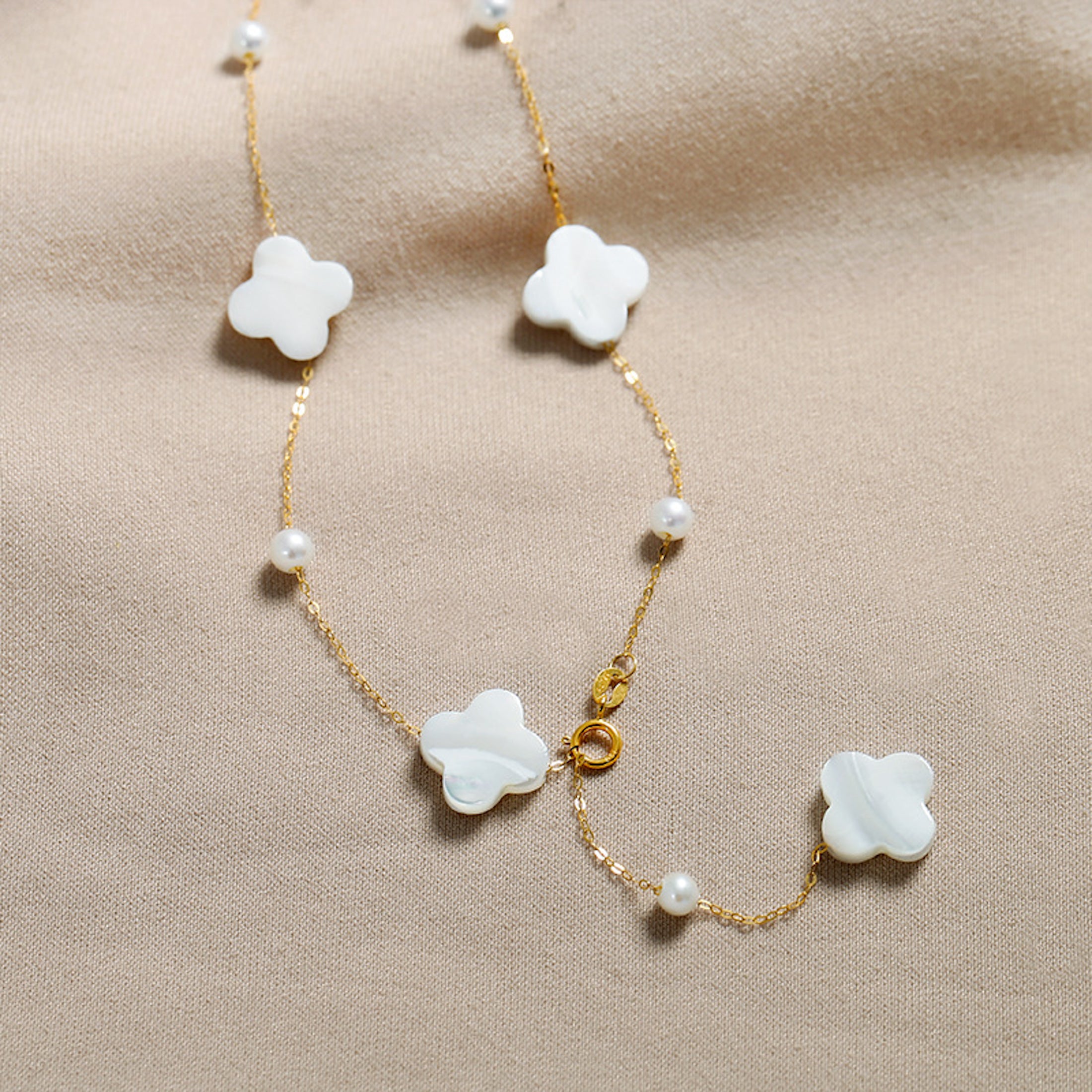 Mother of Pearl Lucky Clover Beads Jewelry Set