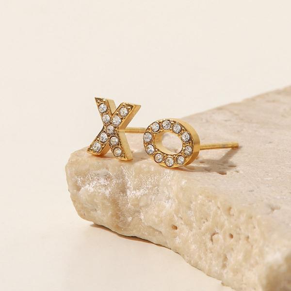 Sparkling XOXO Small Ear Studs