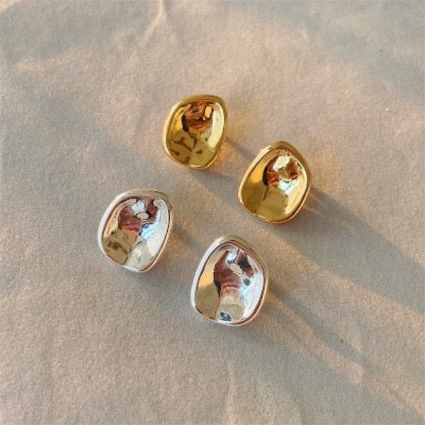 Chunky Button-Look Mirror Ear Studs