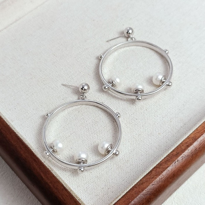 Oversized Dangle Hoop-Inline Pearls