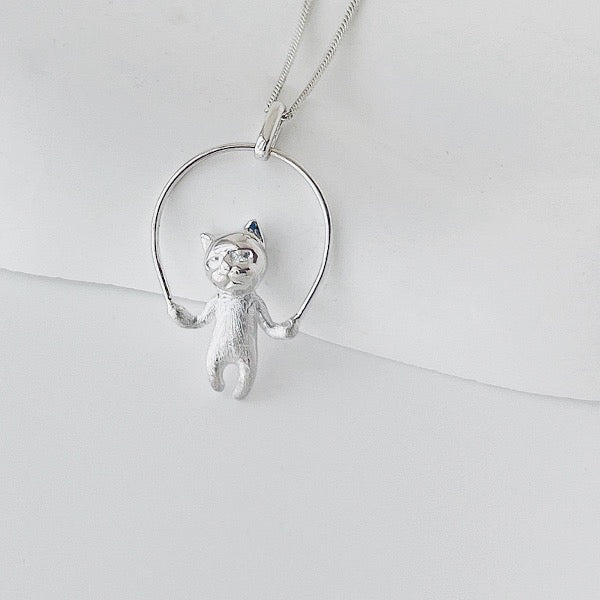 Cute Rope Skipping Cat Necklace