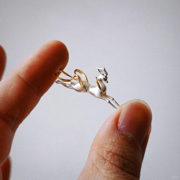 Deer Design Double-Sided Ear Stud