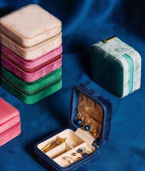 Portable Velvet Travel Jewelry Box