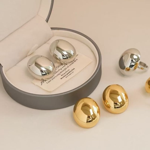 Minimalist Oval Eggshell Ear Studs