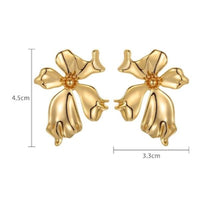 Unique Design Vivid Flower Ear Studs