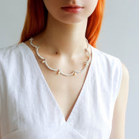 Elegant Lace Flower Trim Pearl Necklace