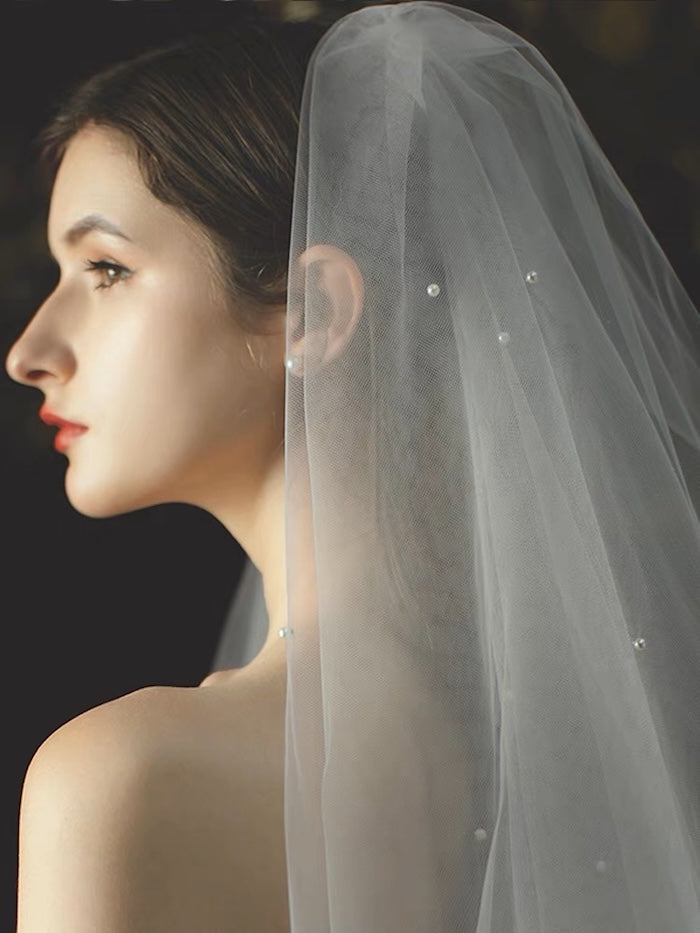 Elegant Two-tire Bride Veil with Small Pearls