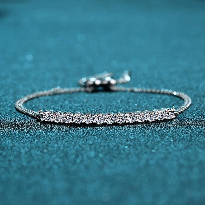 Chic Moissanite Stone Smile Bracelet