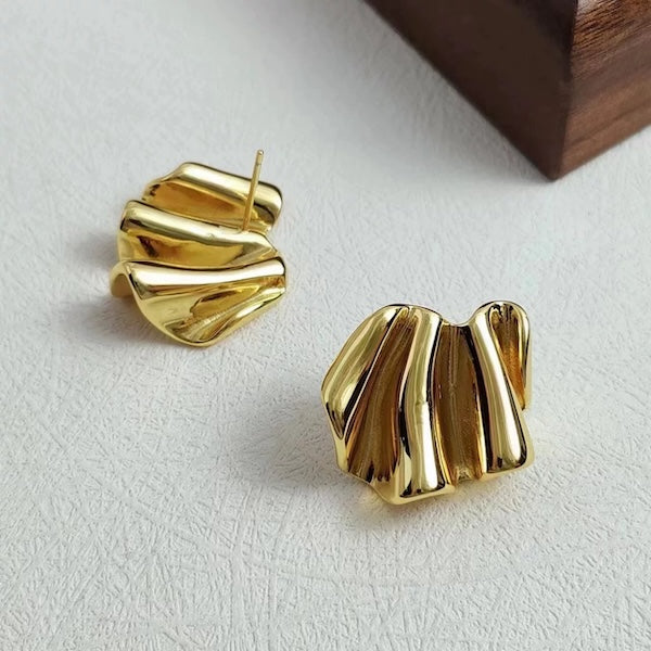 Geometric Pleats Ear Studs-Gold n Silver