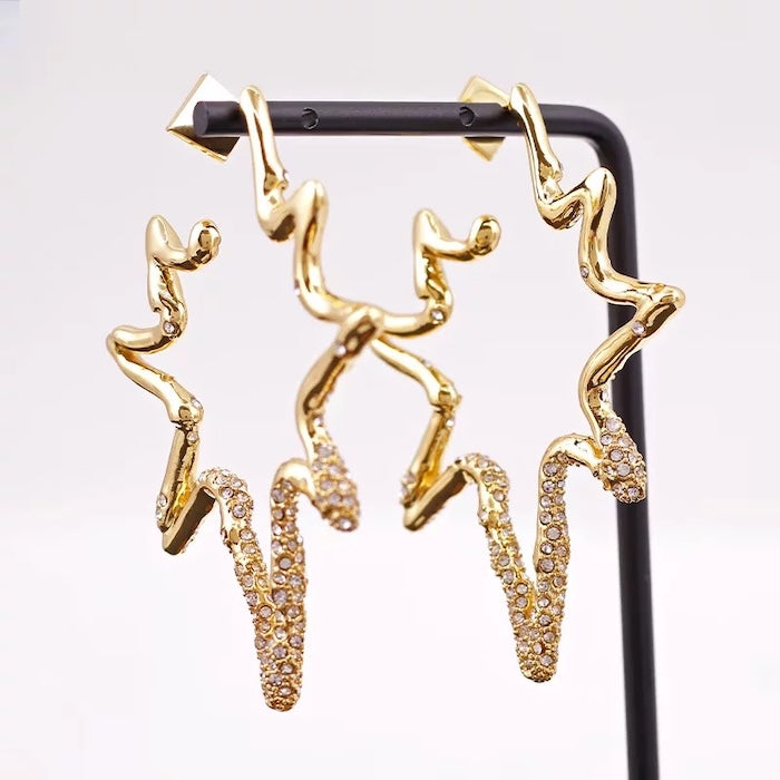 Luxurious Starfish Oversized Hoop Earrings