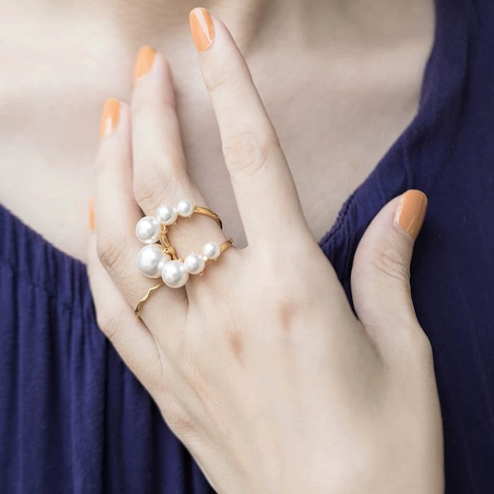 Bold Look U Shape Pearl Ring