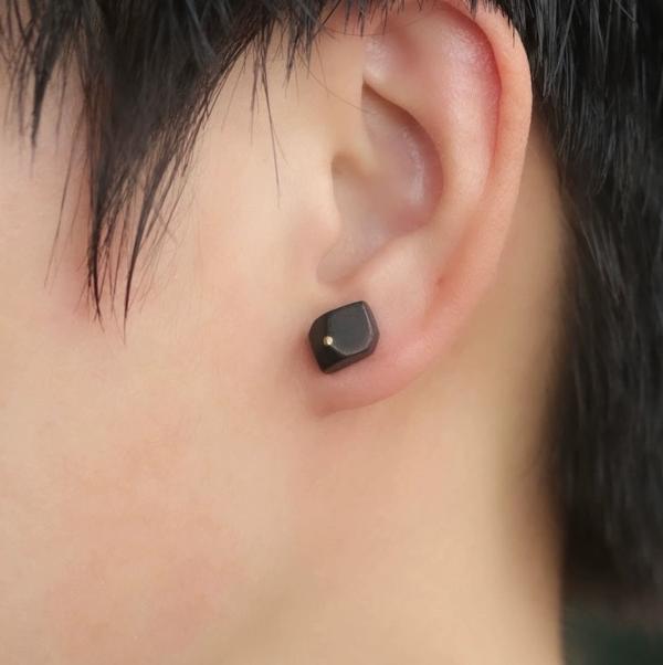 Black Sandalwood Bronze Line Earrings